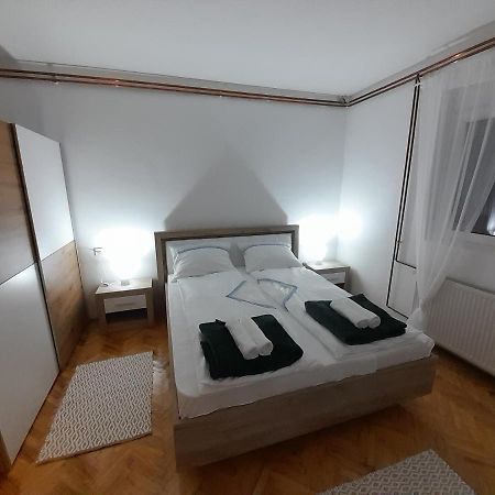 פירוט Apartman Stevan מראה חיצוני תמונה