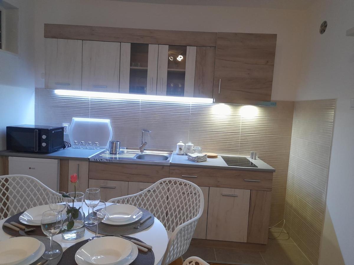 פירוט Apartman Stevan מראה חיצוני תמונה