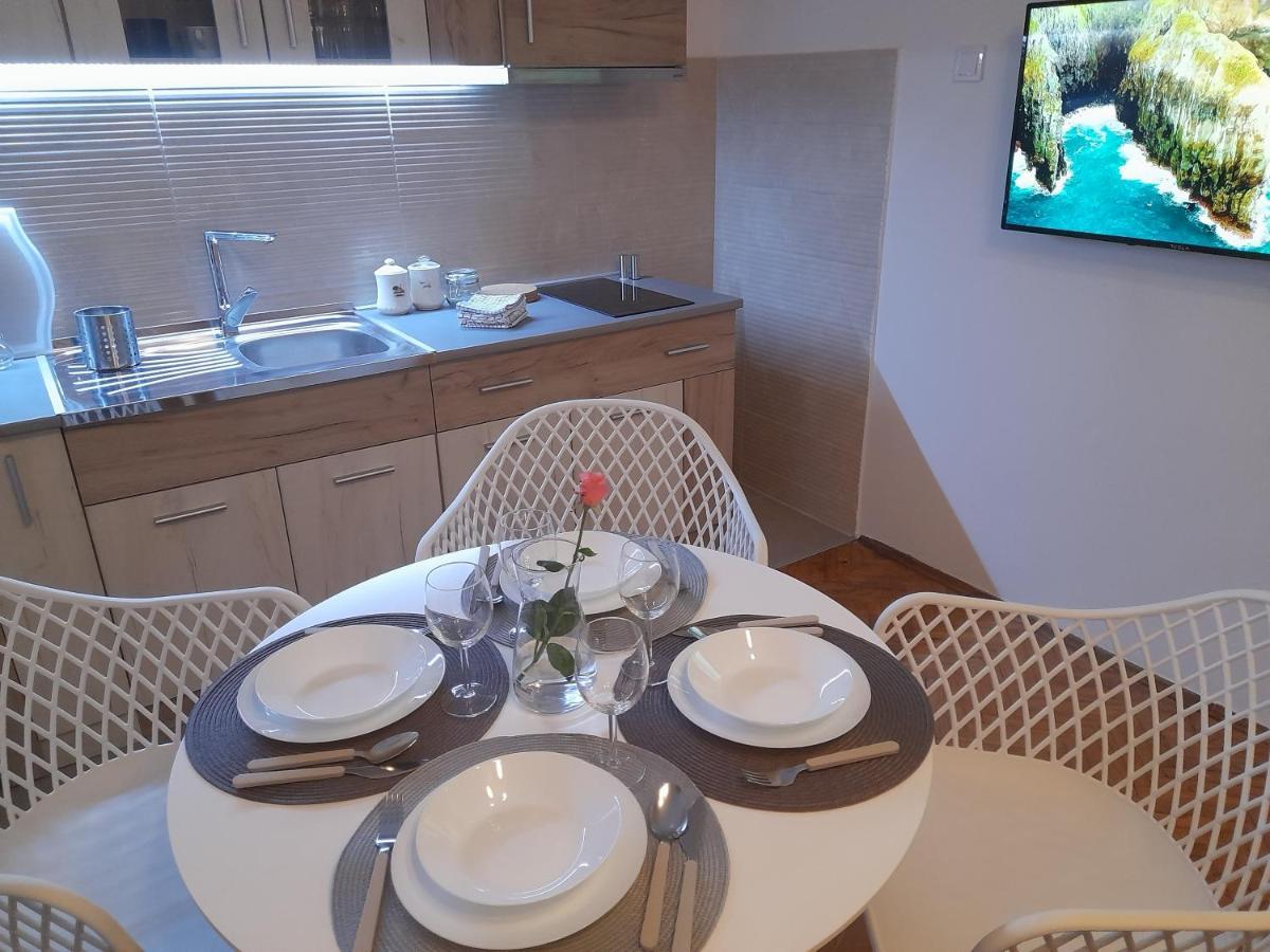 פירוט Apartman Stevan מראה חיצוני תמונה